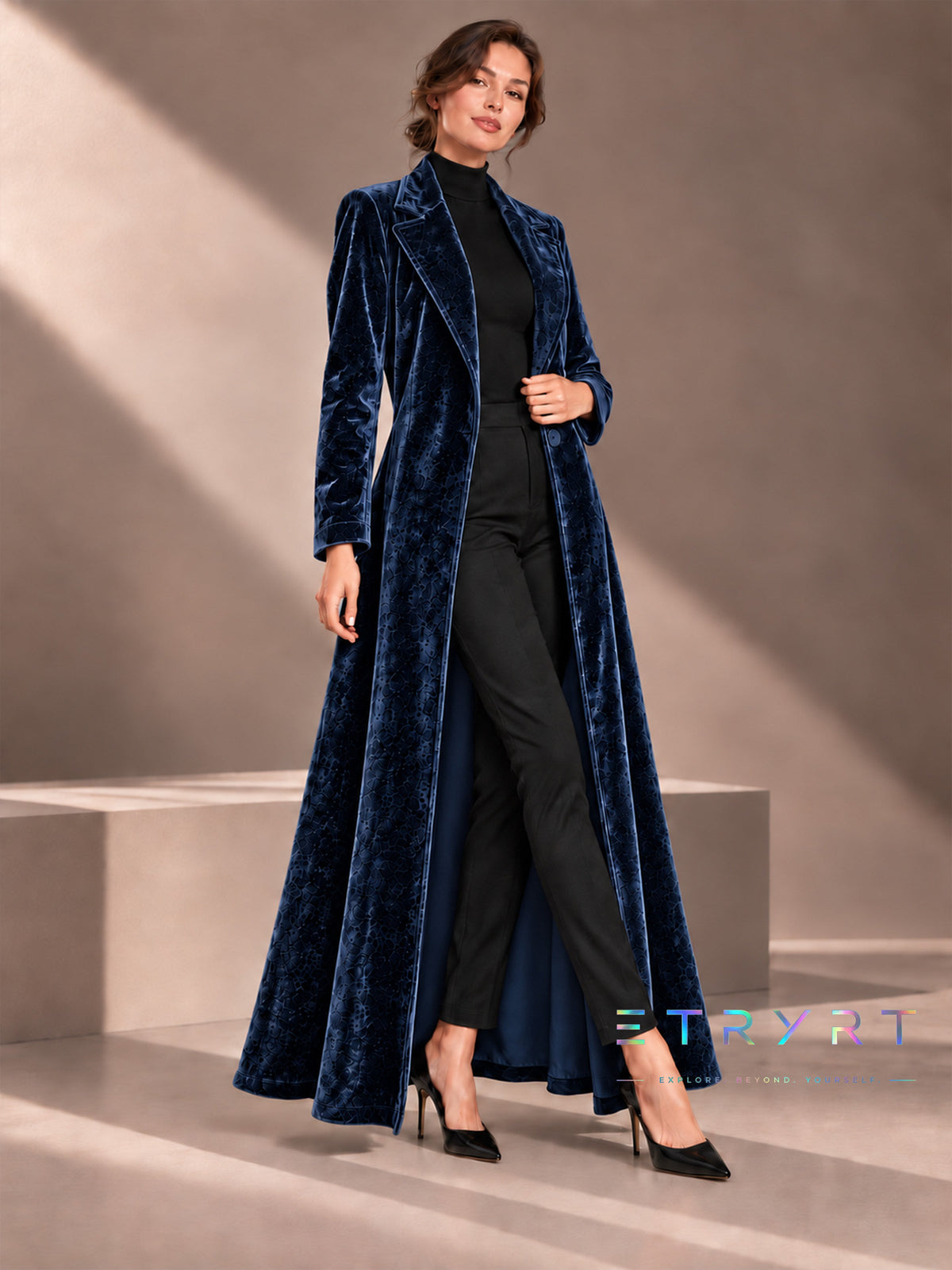 Beatrice | Cappotto ampio in velluto aperto