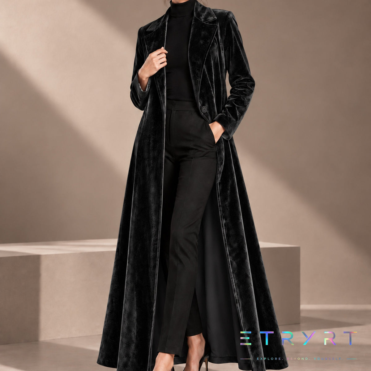 Beatrice | Cappotto ampio in velluto aperto