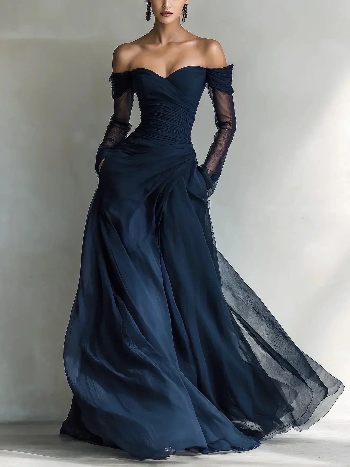 Beatrice | Abito Maxi Off-Shoulder con Maniche in Rete