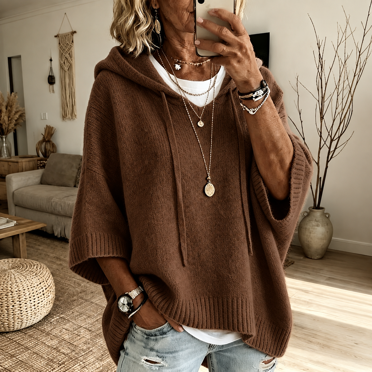 Louise – Poncho Sweater Marrone
