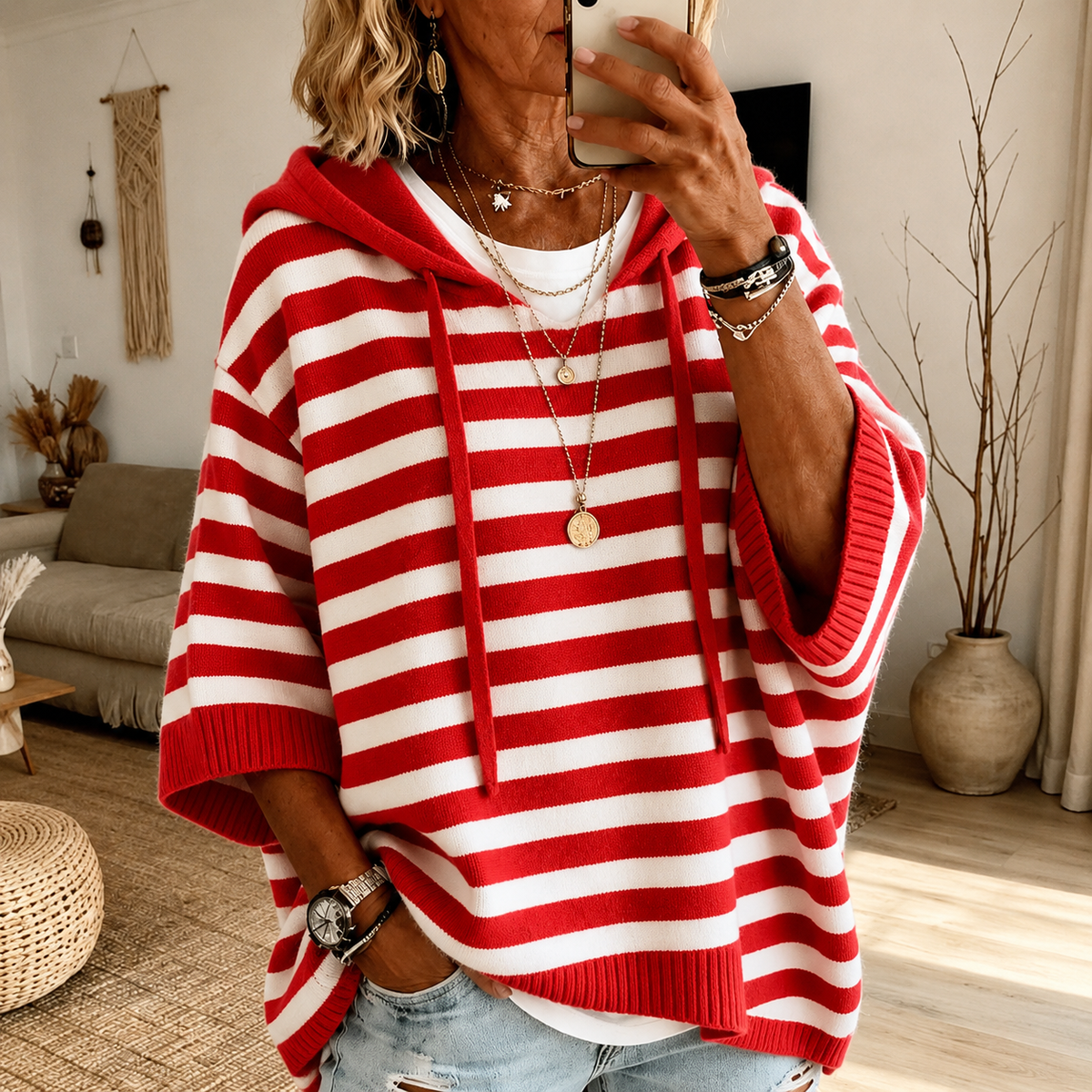 Charlotte – Poncho Sweater a Righe Rosse