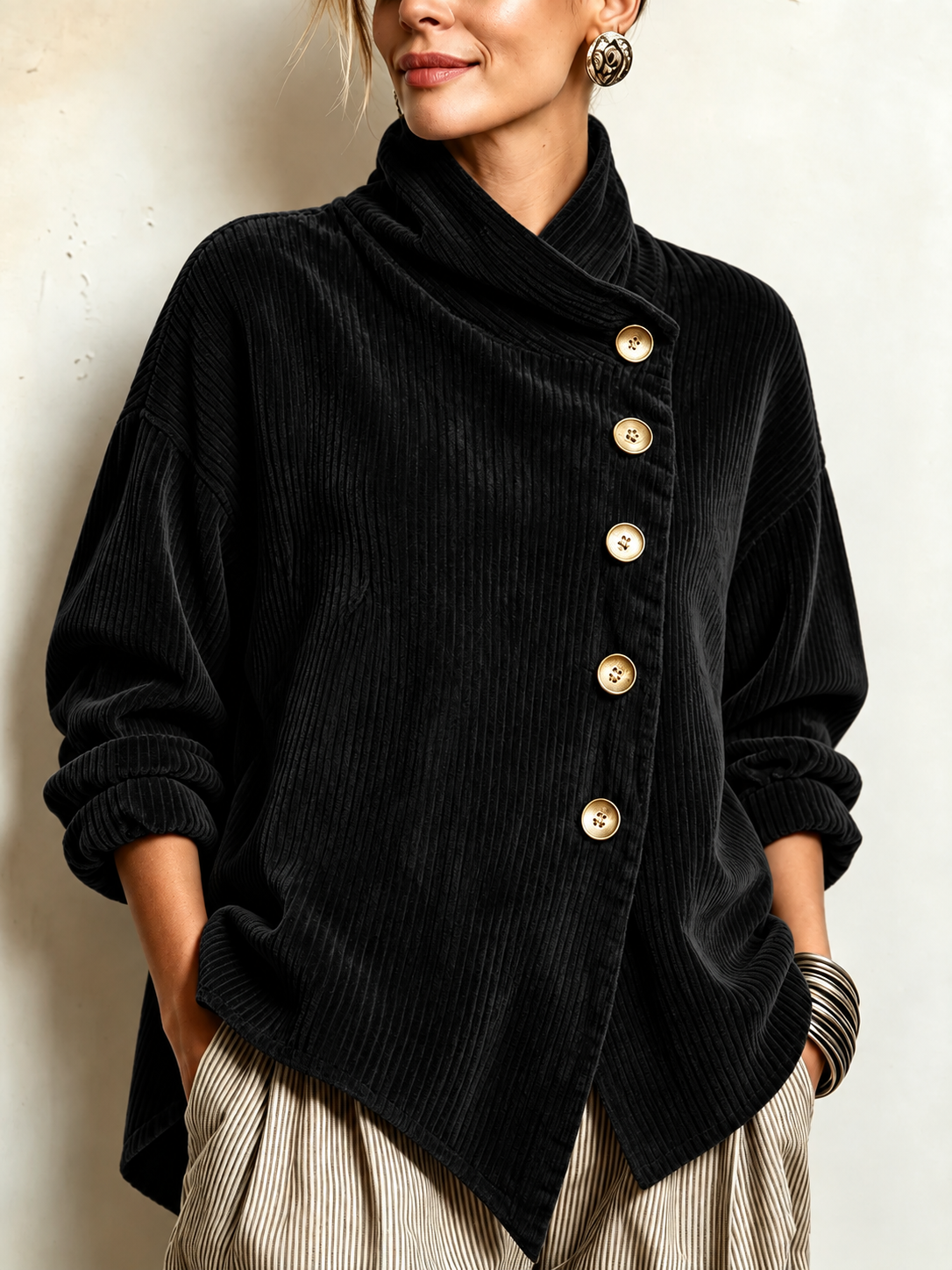 Olivia | La Camicia in Velluto a Coste Nera