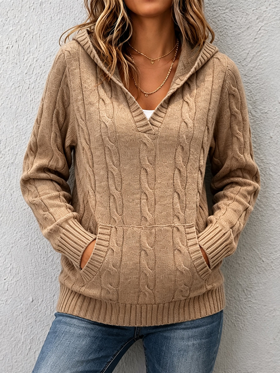 Corabelle | Maglione a V con cappuccio in lavorazione a trecce