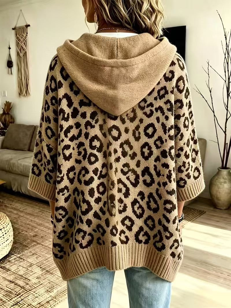 Maya™ | Felpa con cappuccio lavorata a maglia leopardata, comoda e casual
